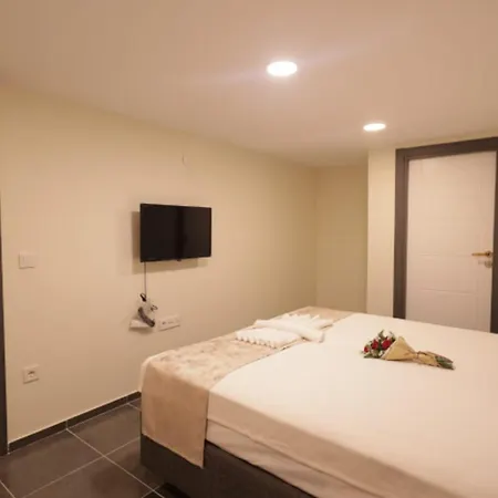 Pekin And * Стамбул